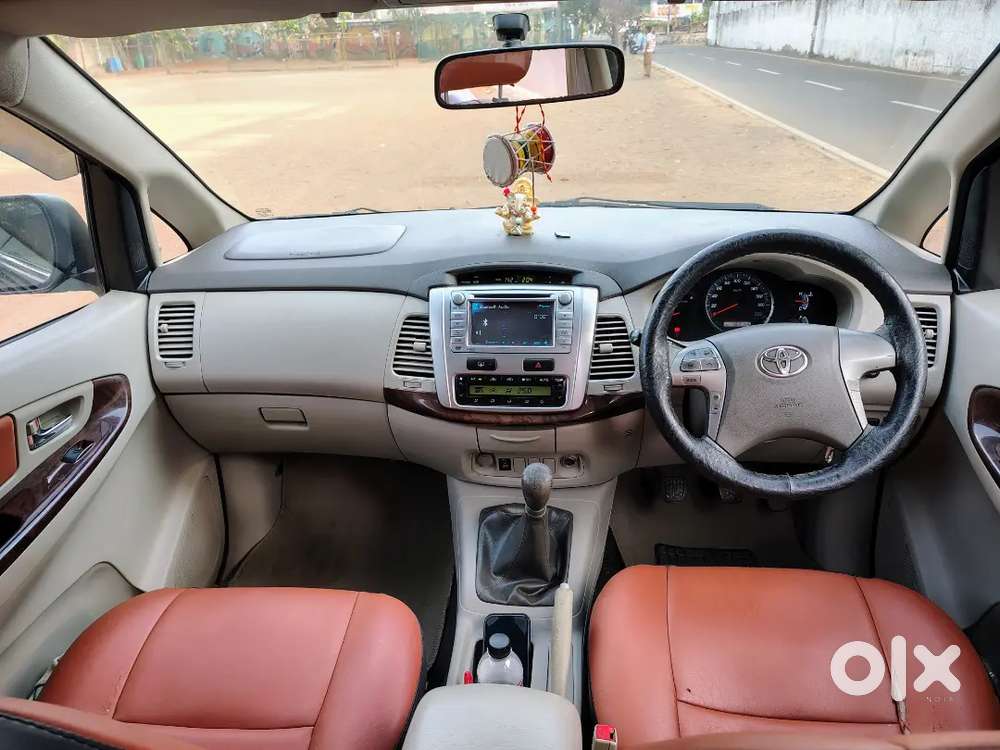 Toyota Innova 2.5 V Diesel 7-seater  Vip Number