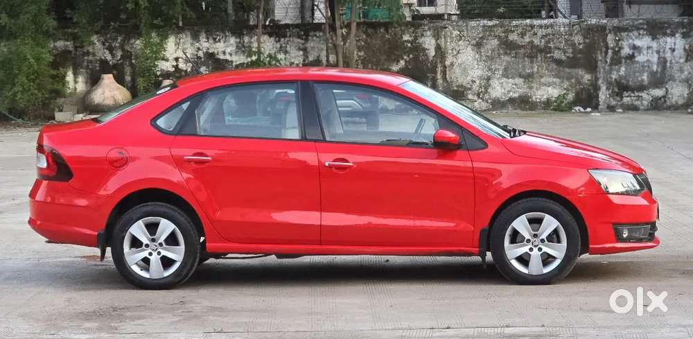 Skoda Rapid Diesel Style (auto)  Black Light New Shape
