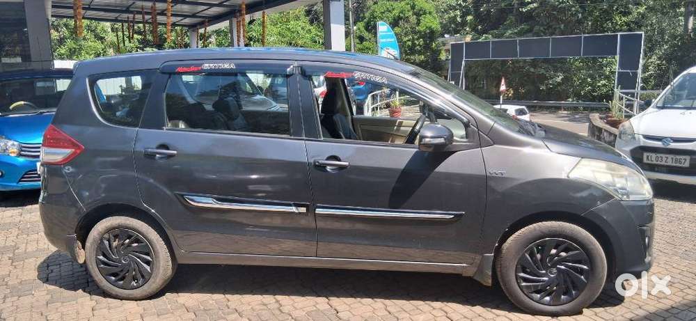 Maruti Suzuki Ertiga Vxi Abs, 2014, Petrol