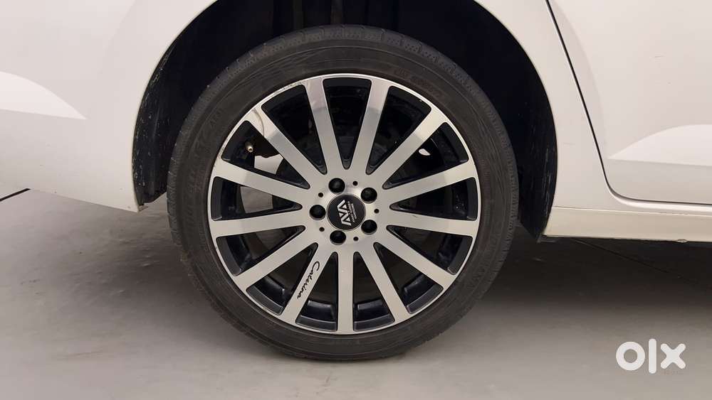 Skoda Slavia Ambition 1.0l Tsi Mt, 2022, Petrol