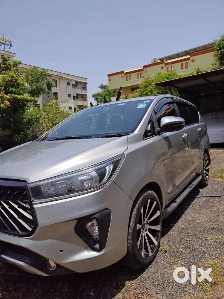 Toyota Innova Crysta 2.8 Gx Automatic