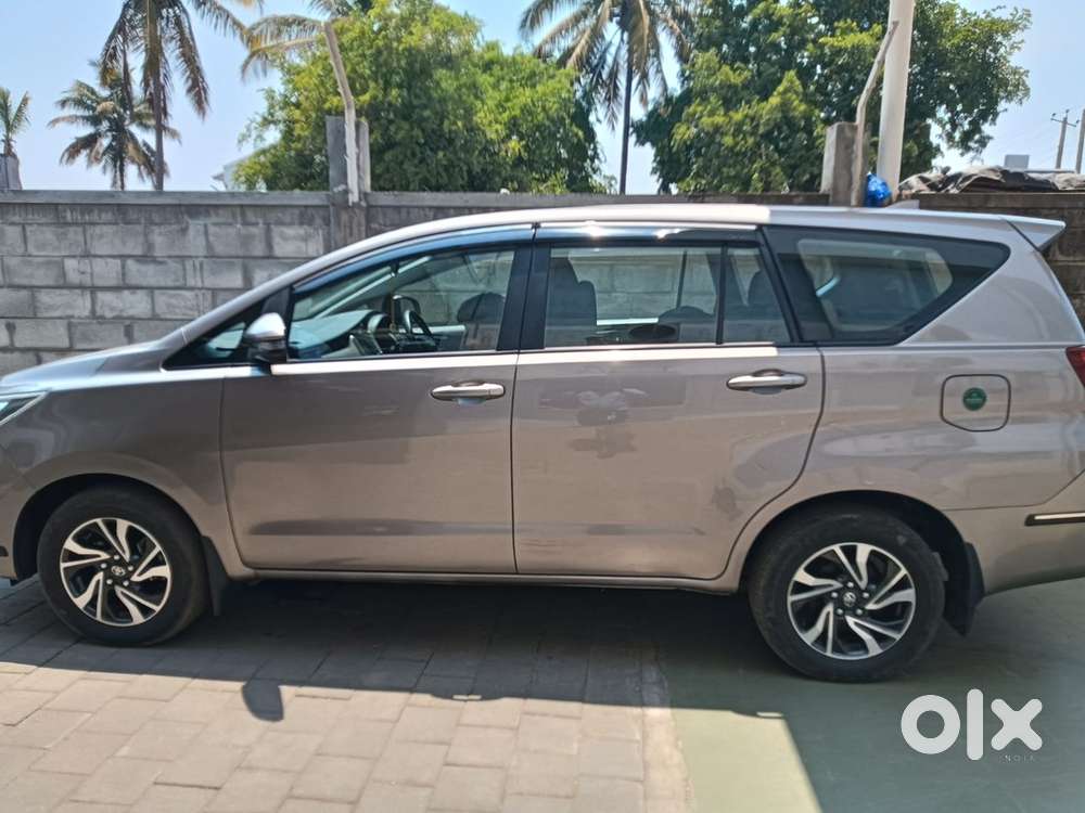 Toyota Innova Crysta 2023 Diesel Manual