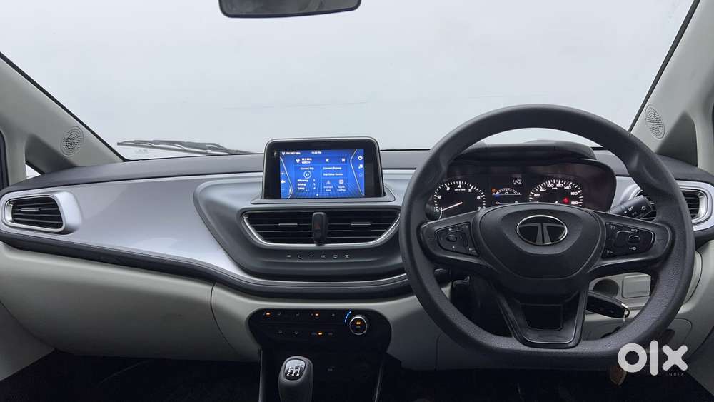 Tata Altroz Xm Plus Petrol, 2024, Petrol
