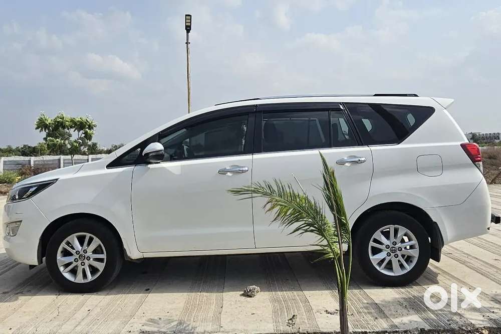 Toyota Innova Crysta 2018 Diesel 140000 Km Driven
