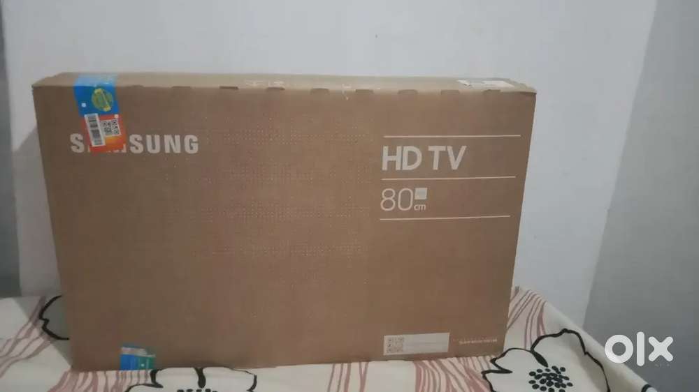 SAMSUNG LED TV. 32INCH..SMART.TV