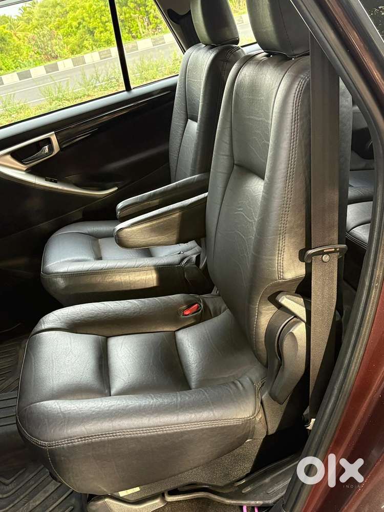 Toyota Innova Crysta 2018 Diesel Manual
