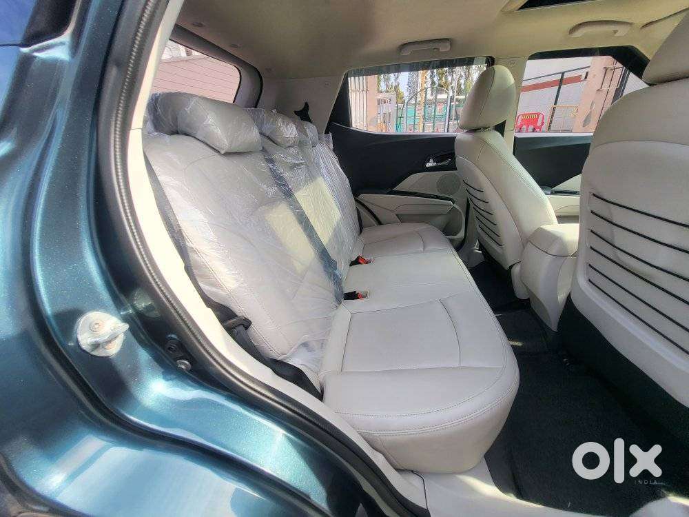 Mahindra Xuv300 W8, 2020, Petrol
