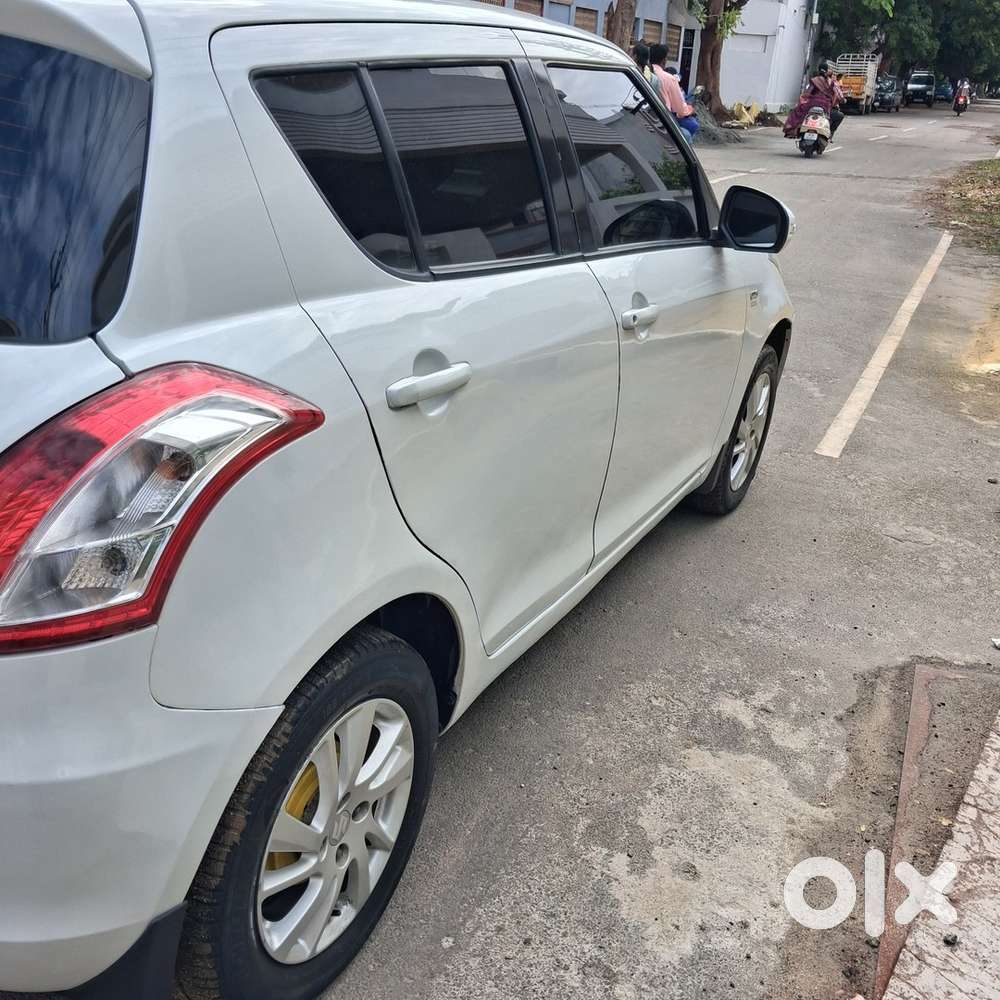 Maruti Suzuki Swift 2013 Diesel Manual Zdi