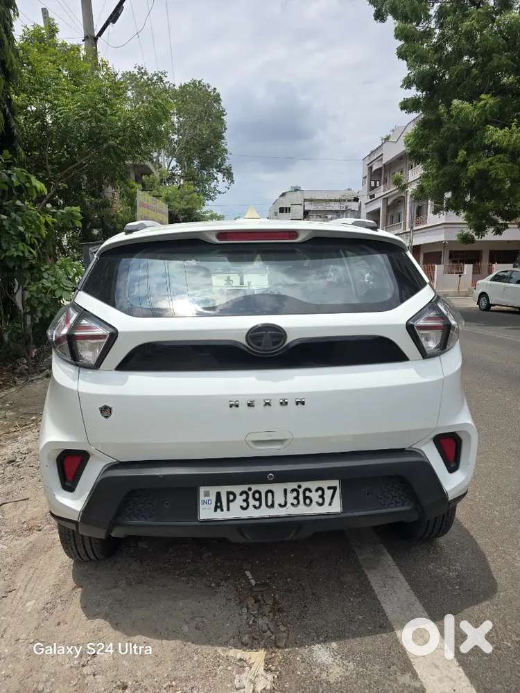 Tata Nexon 2022 Diesel 125000 Km Driven. 100% Company Service.