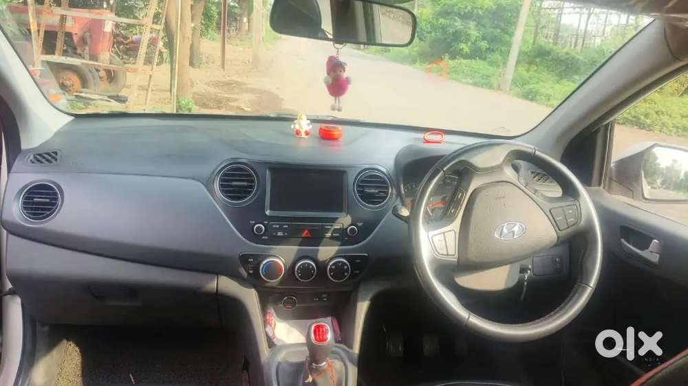 Hyundai Grand I10 Sportz Dual Tone 1.2 Kappa Vtvt Petrol  Manual.