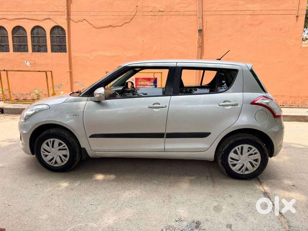 Maruti Suzuki Swift Vxi, 2016, Petrol