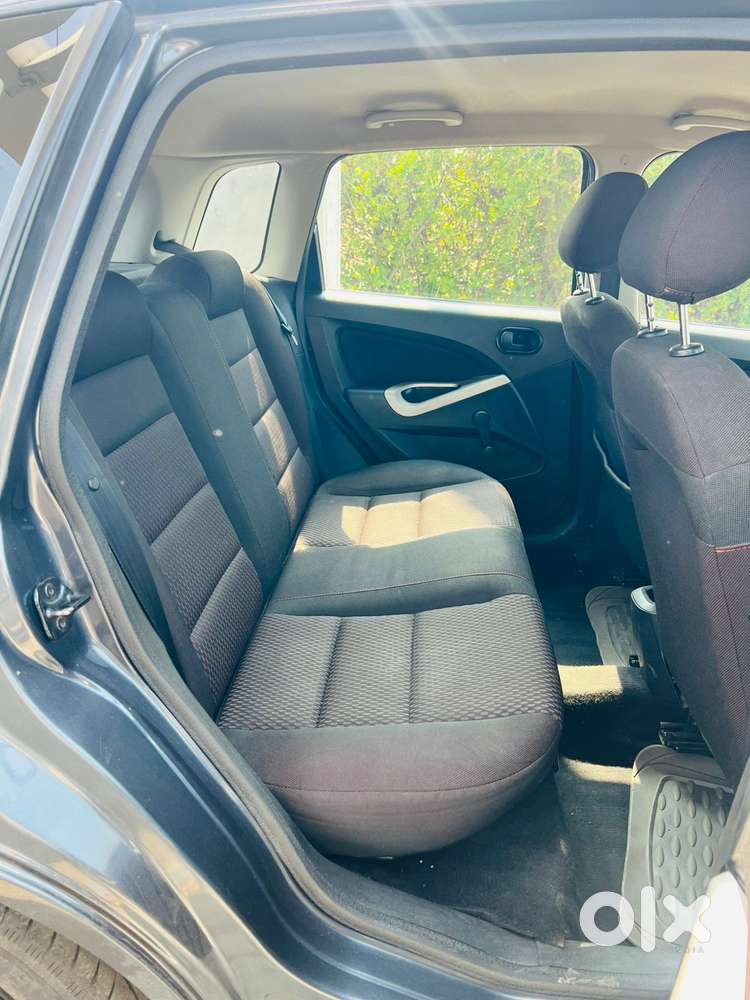 Ford Figo 2010-2012 Petrol Titanium, 2010, Lpg