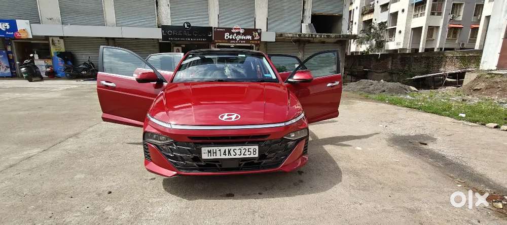 Hyundai Verna Sx (o) 2023 Top Model