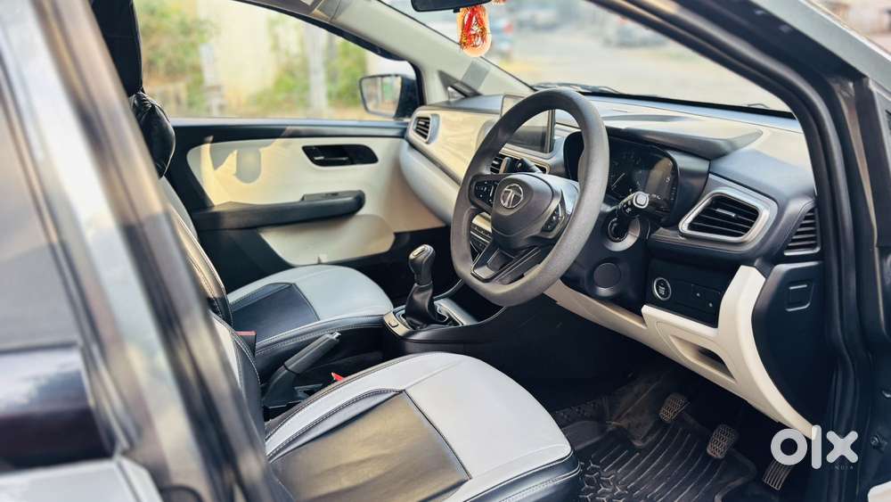 Tata Altroz 1.2 Xt, 2022, Petrol