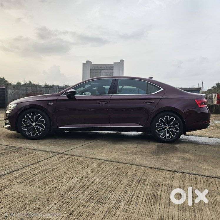 Skoda Superb 2.0 L&k Tsi At, 2024, Petrol
