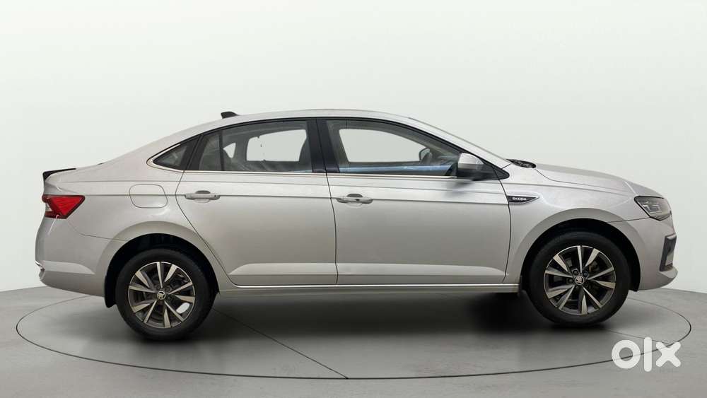 Skoda Slavia Style 1.0l Tsi Mt, 2023, Petrol