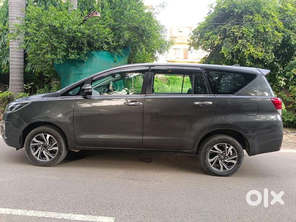Toyota Innova Crysta 2.4 V, 2022, Diesel