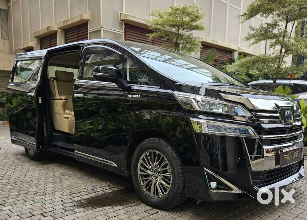 Toyota Vellfire 2.5 Executive Lounge, 2020, Diesel