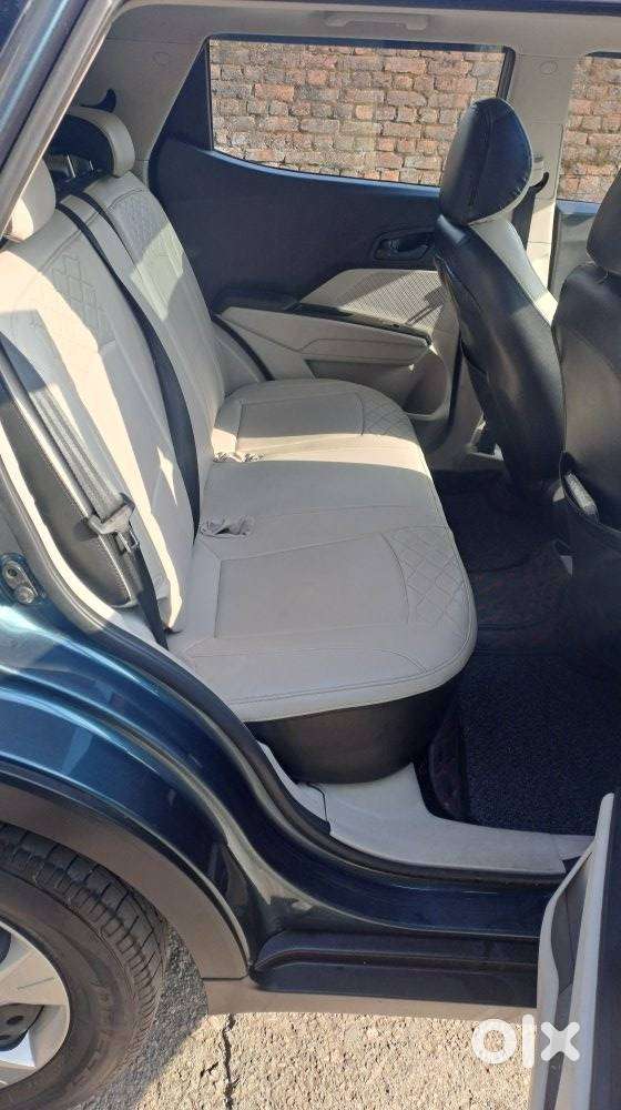 Mahindra Xuv300 W6, 2023, Petrol