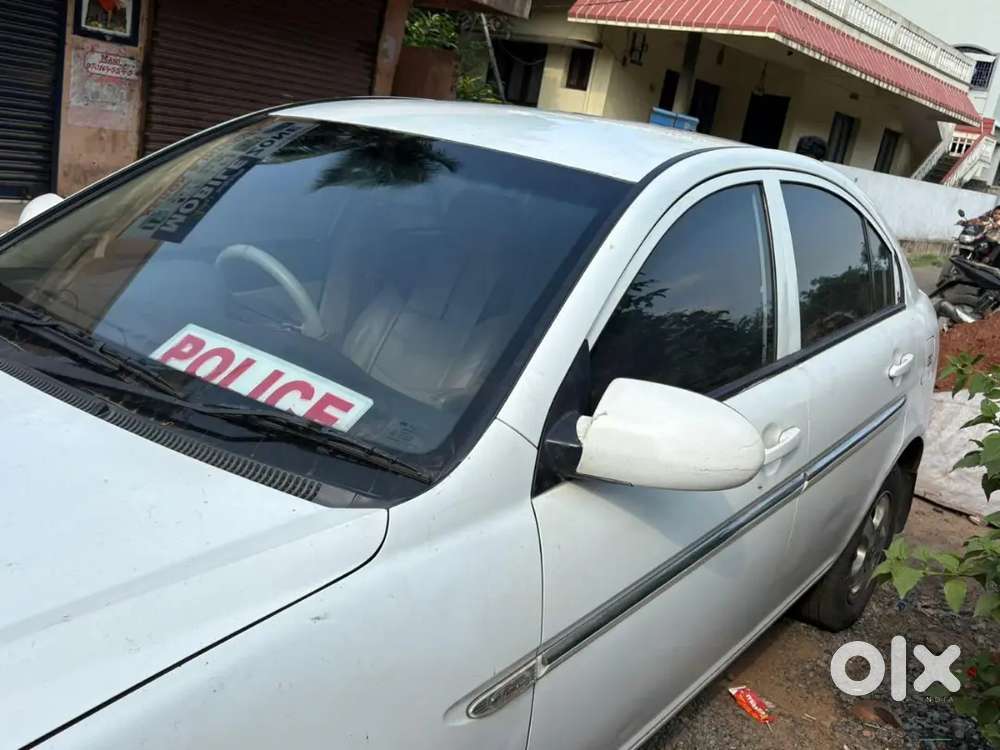 Hyundai Verna 2010 Diesel 100000 Km Drive