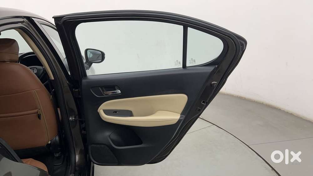 Honda City 1.5 Zx Cvt I-vtec, 2022, Petrol