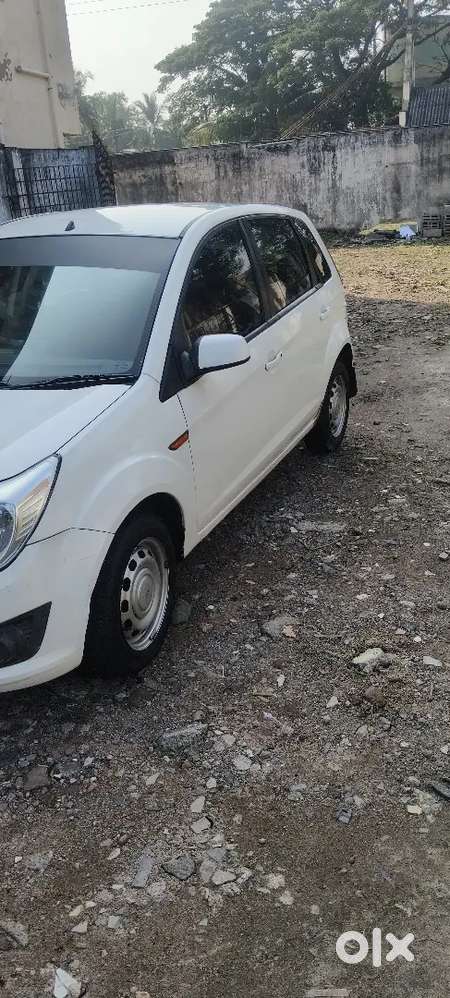 Ford Figo 2013 Diesel 150000 Km Driven