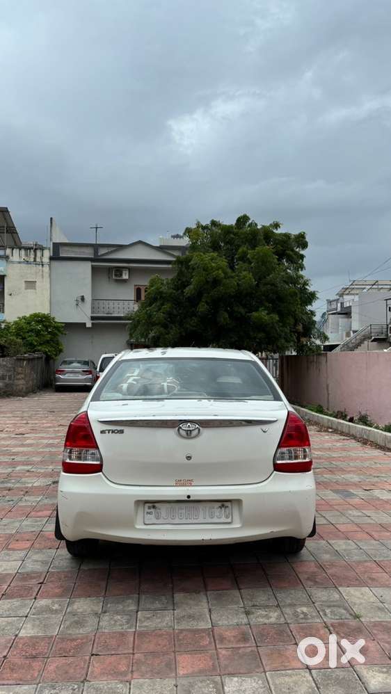 Toyota Etios 2013 Petrol