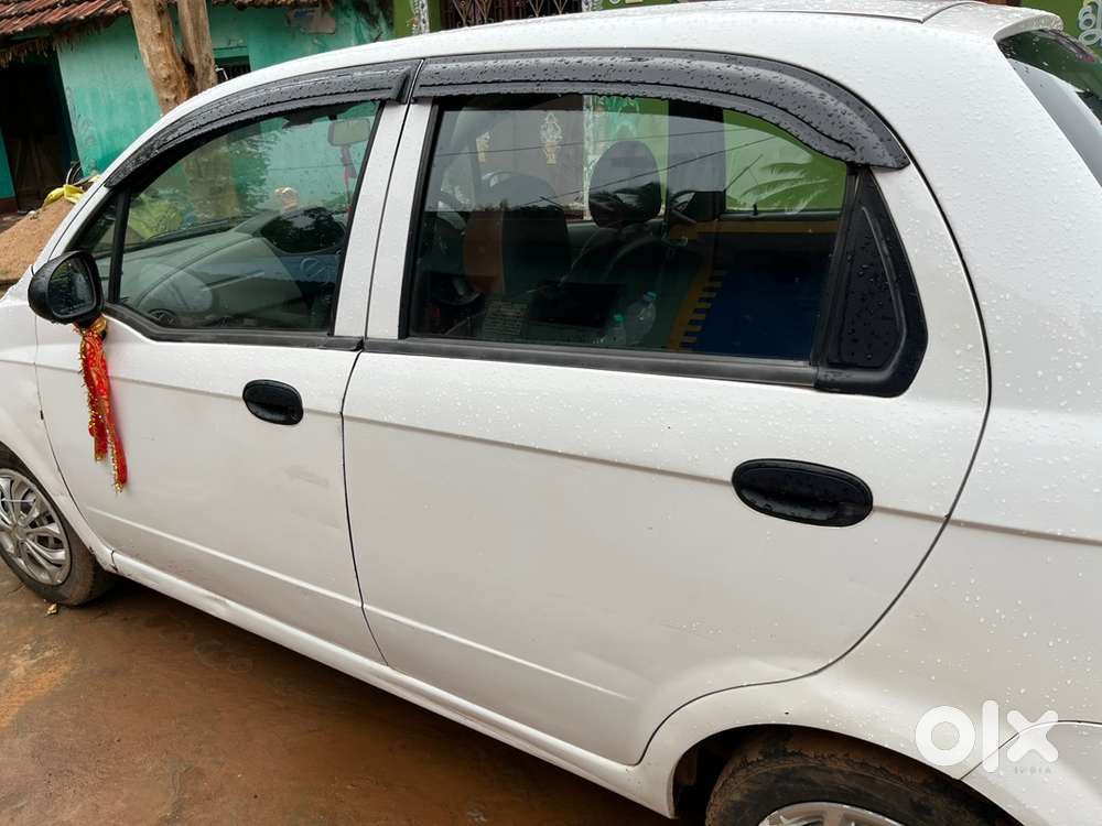 Chevrolet Spark Petrol 2013