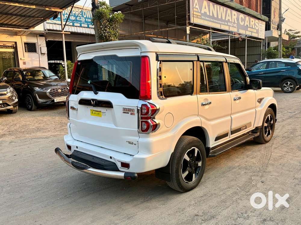 Mahindra Scorpio Classic 2.2 S 11 Mt 7 Str, 2023, Diesel