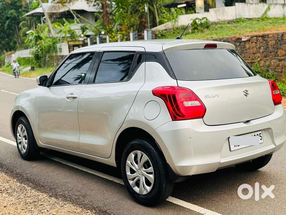 Maruti Suzuki Swift Vxi Optional, 2021, Petrol