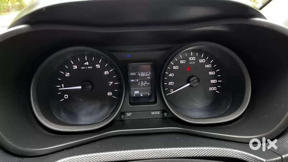 Tata Nexon 1.2 Revotron Xt, 2018, Petrol