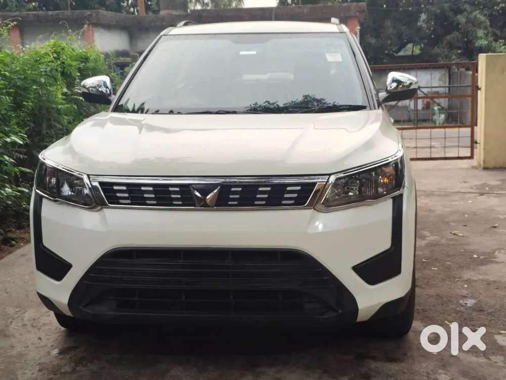 Mahindra Xuv300 2023 Diesel Well Maintained, New With Less Than 20k Km