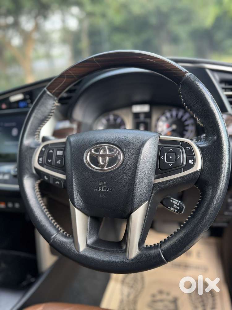 Toyota Innova Crysta [2020-ongoing] 2.4 Zx At 7 Str, 2022, Diesel