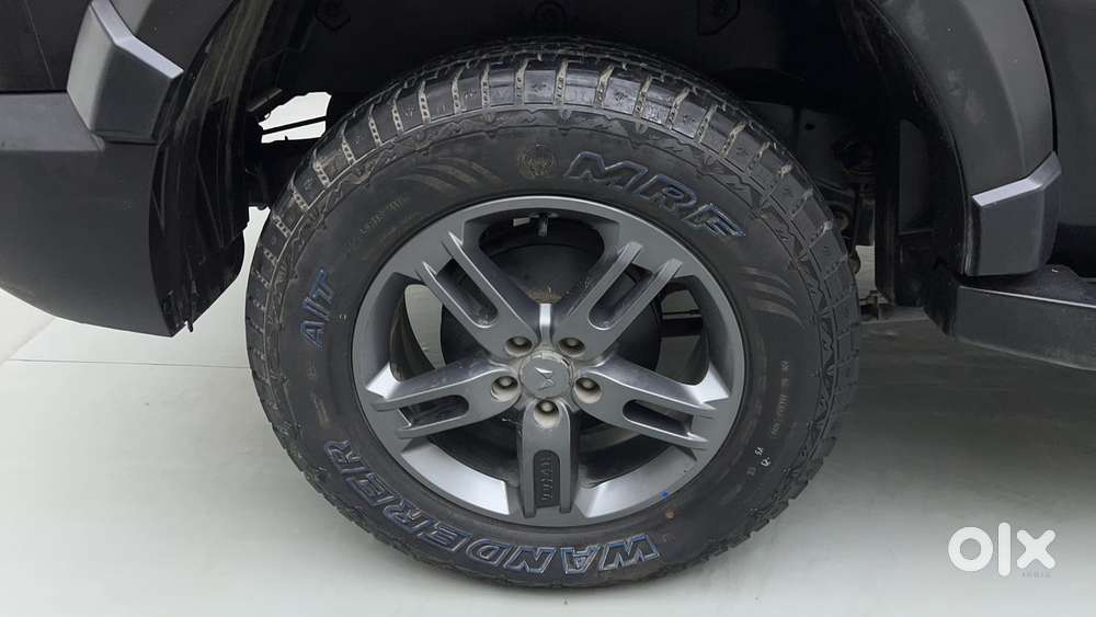 Mahindra Thar Lx 4-str Hard Top Mt, 2023, Petrol