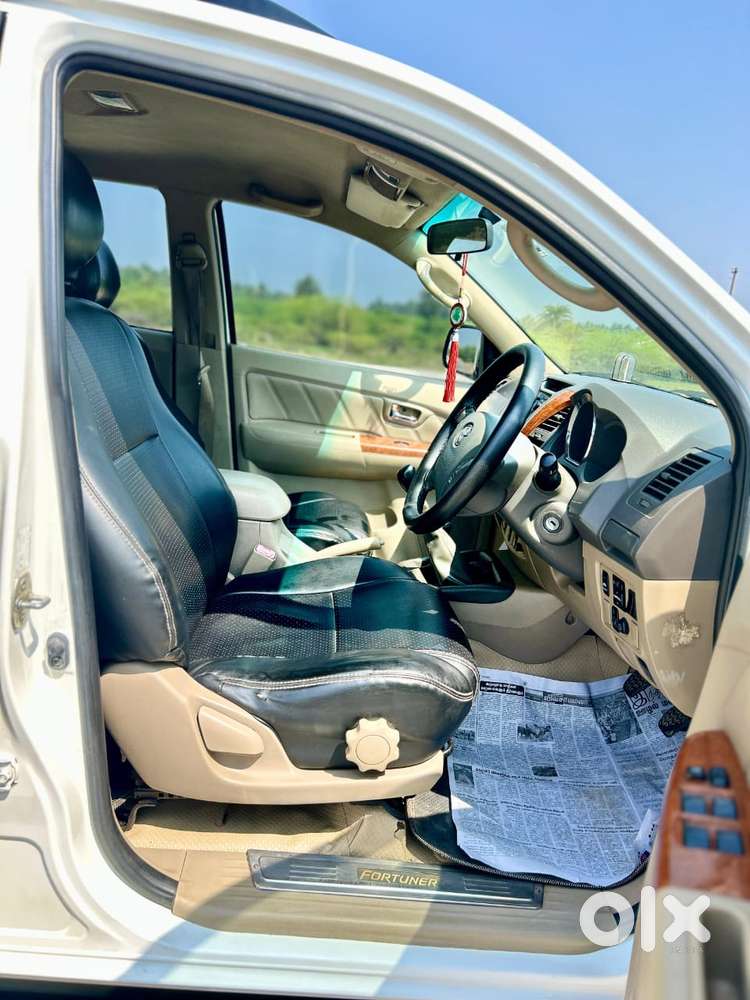 Toyota Fortuner 3.0 4x4 Manual, 2011, Diesel