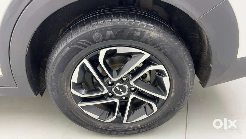 Kia Carens 1.5 Luxury Plus Diesel At 7 Str, 2023, Diesel