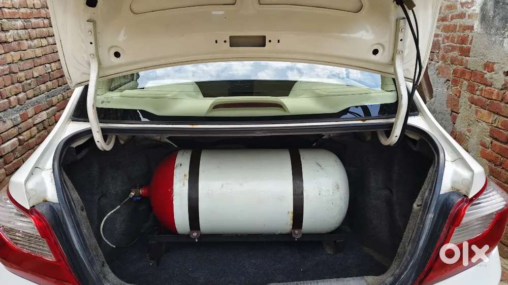 Honda Amaze 2016 Cng & Hybrids Well Maintained