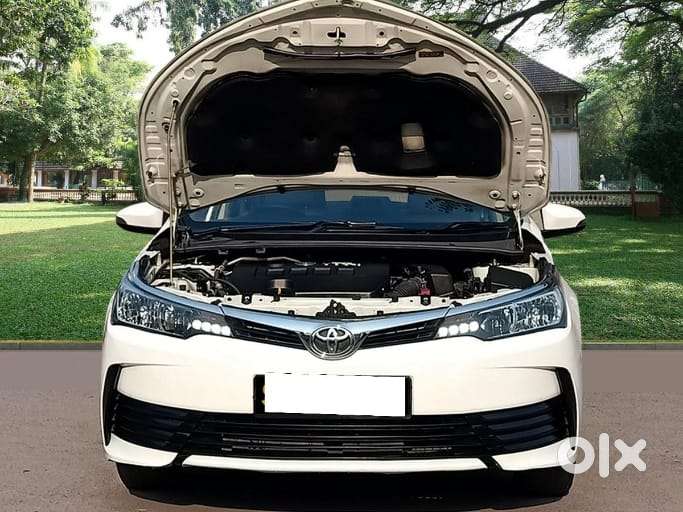 Toyota Corolla Altis 1.8 J, 2018, Petrol