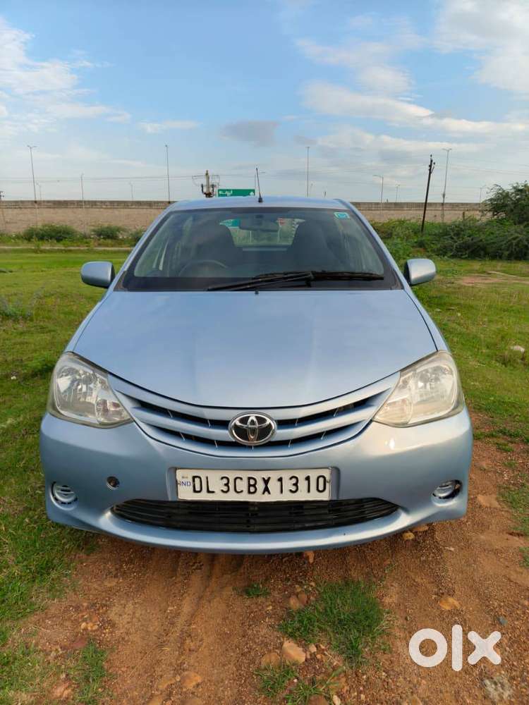 Toyota Estios Liva