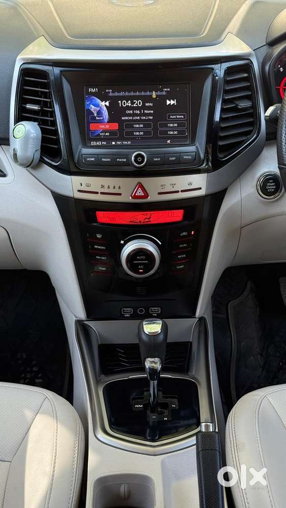 Mahindra Xuv300 W8 (o) 1.5 Diesel Amt, 2023, Diesel