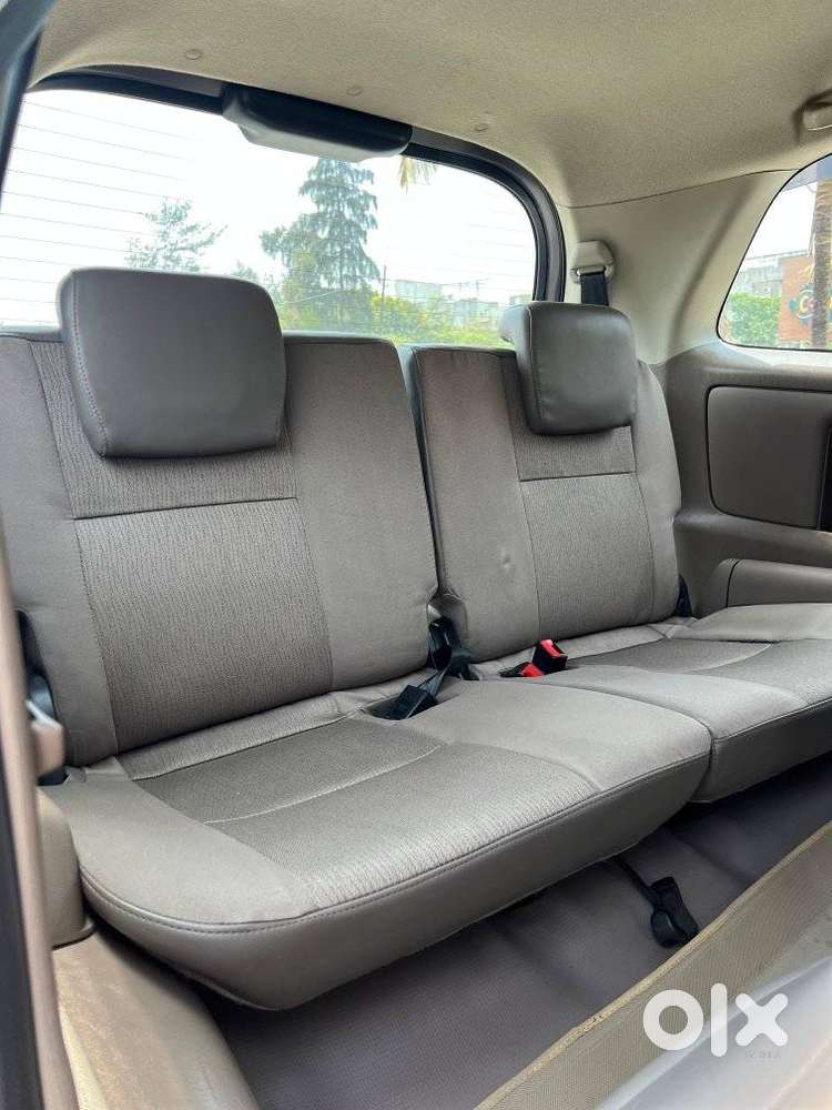 Toyota Innova 2.5 G (diesel) 7 Seater, 2016, Diesel