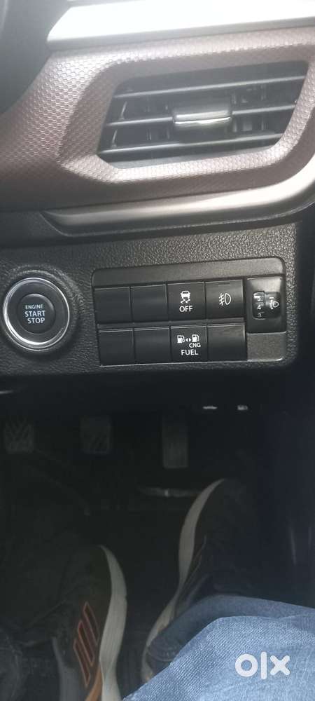 Maruti Suzuki Brezza Zxi S-cng, 2023, Cng & Hybrids