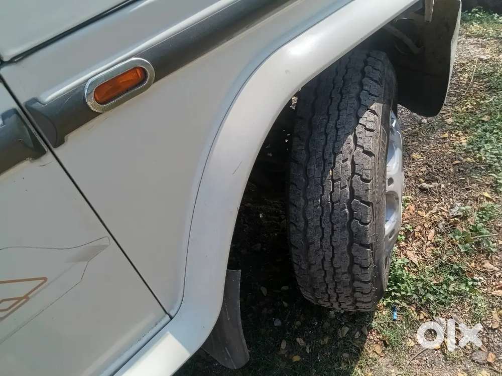 Bolero Top Model Zlx Crdi Engine With 15km Average In Excellent Condto