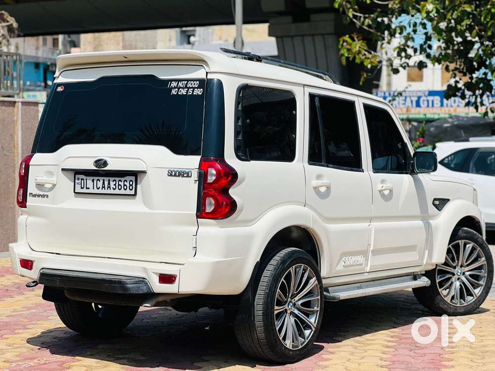 Mahindra Scorpio S5 Plus, 2018, Petrol