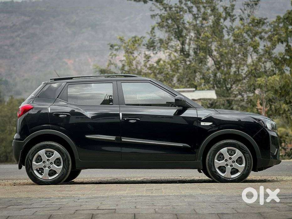 Mahindra Xuv300 W6, 2022, Petrol