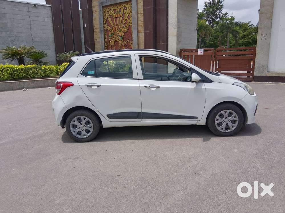 Hyundai Grand I10 Sportz1.2 Crdi, 2013, Diesel