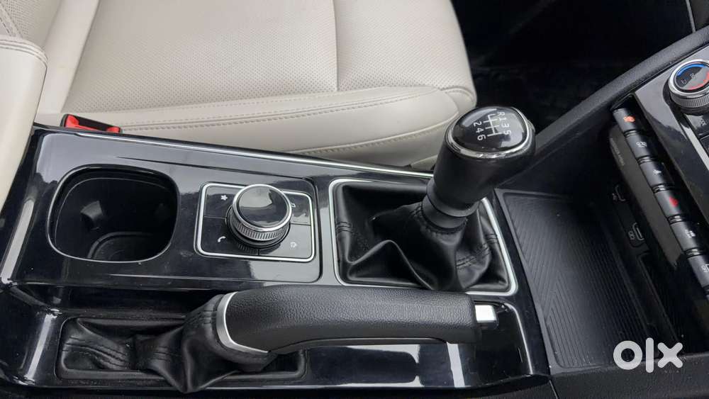 Mahindra Xuv700 2.2 Ax 7 Diesel Mt Str, 2022, Diesel