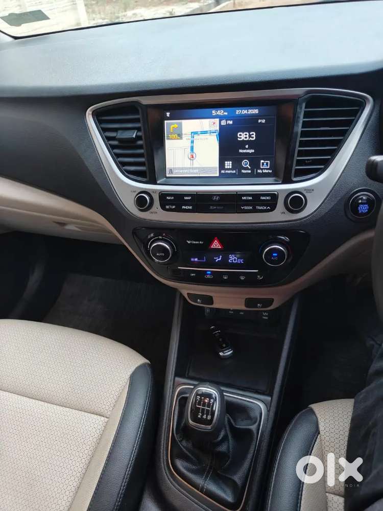 Hyundai Verna Sx O Sunroof  Push Start Black Colour 6 Air Dog