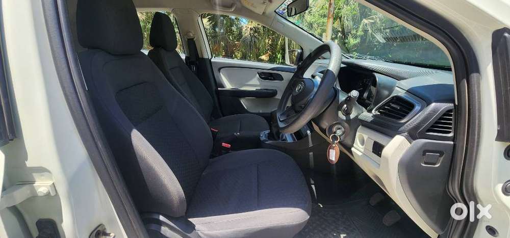Tata Altroz 1.2 Xe, 2023, Petrol