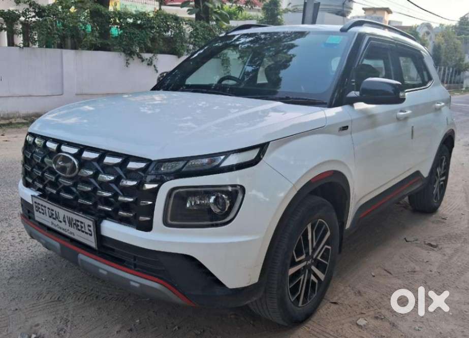 Hyundai Venue N Line N8 Dct Dual Tone, 2022, Petrol
